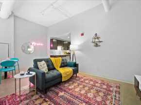 CozySuites Historic 1BR, Downtown Pittsburgh